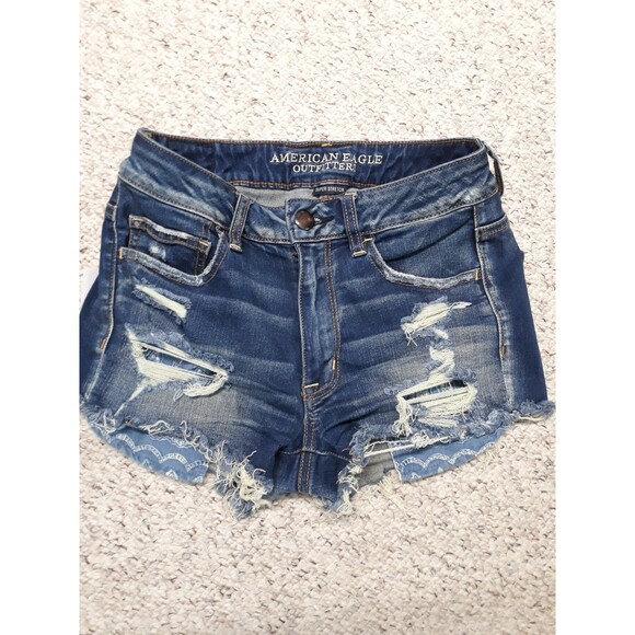 American Eagle Outfitters Pants - 6x2 American Eagle high-rise shortie super stretch ripped distressed